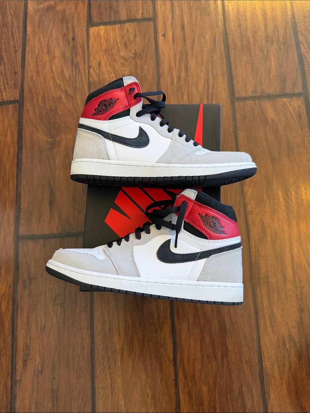 Jordan 1 Retro High OG - Picture 4 of 7